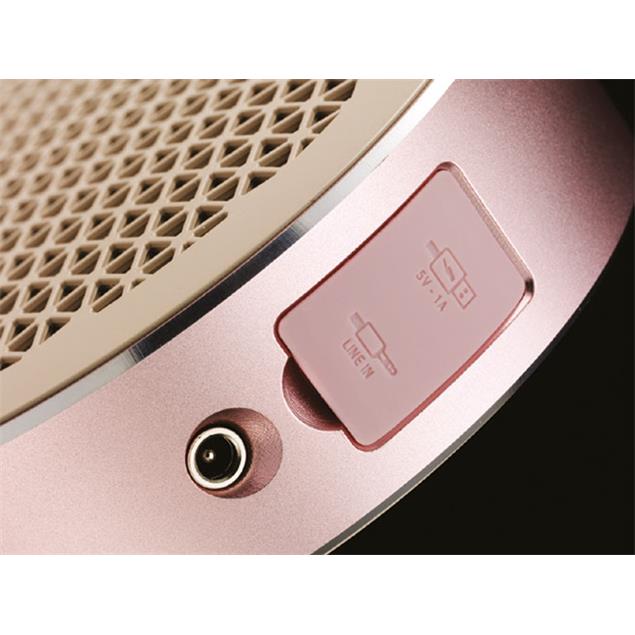 DALI Katch - battery powered Bluetooth loudspeaker (in "Cloud Gray" = beige / 2x 25 W / 2600 mAh internal battery with ca. 24 hours of untethered playback / Bluetooth 4.0 aptX)