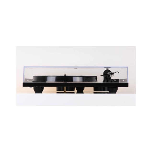 Rega Planar 1 PLUS - record player with phono stage (high-gloss black / incl. Rega CARBON MM cartridge / incl. Rega RB110 tonearm / 2018 version)